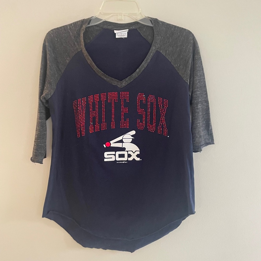 5th & Ocean Chicago White Sox Raglan Shirt Womens Small Navy Grey Rhinestone MLB - Picture 3 of 15